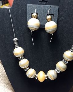 Green striped Bead Necklace Set